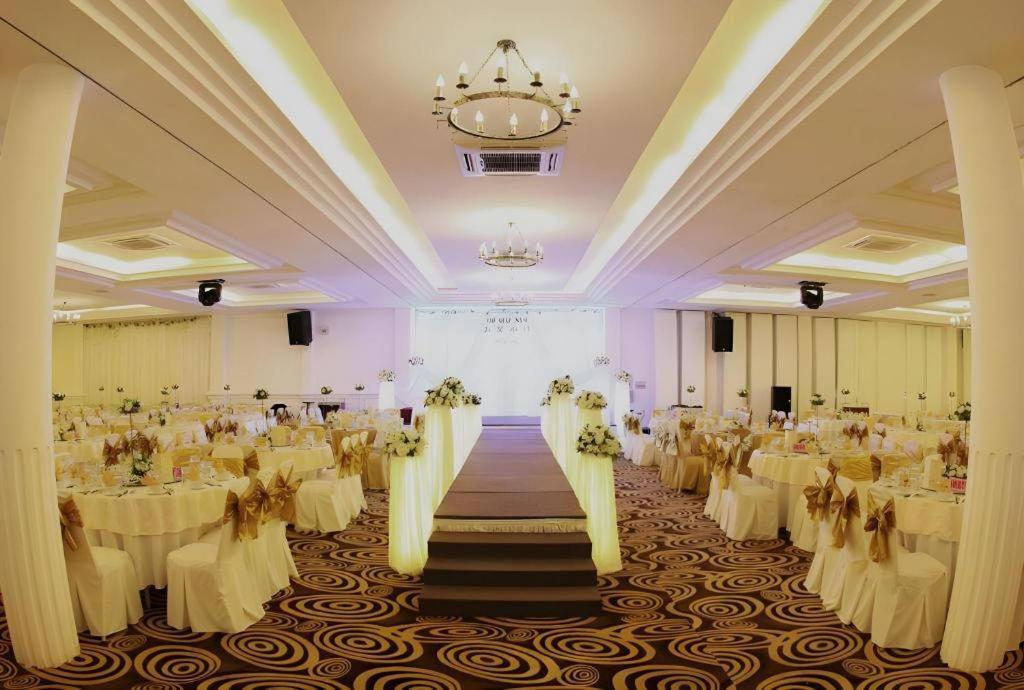 האנוי Hoa Binh Hotel מראה חיצוני תמונה